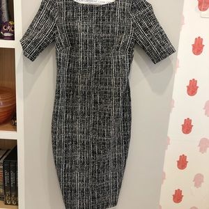 Pea in the Pod Textured Bodycon Maternity Dress
